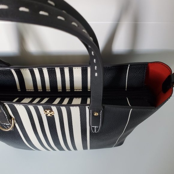 Tory Burch | Small Kerrington Satchel - Picture 5 of 11